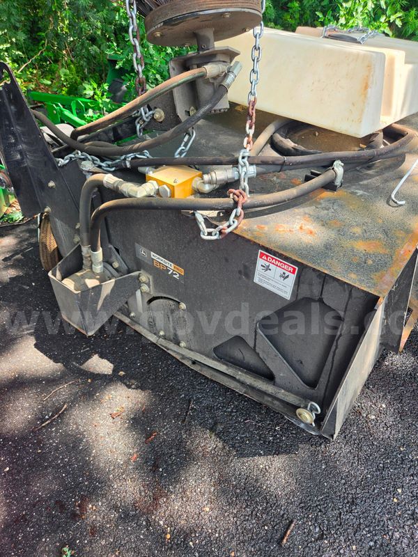 John Deere Broom Bp72