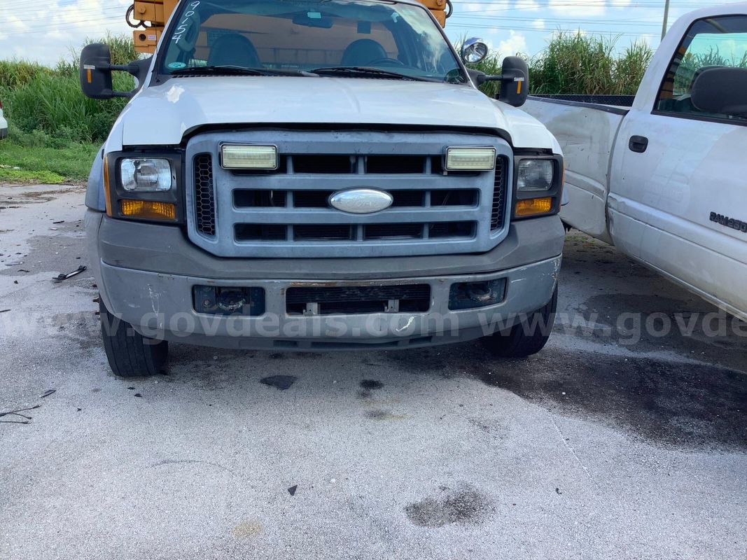 90154/ 2007 Ford F-550