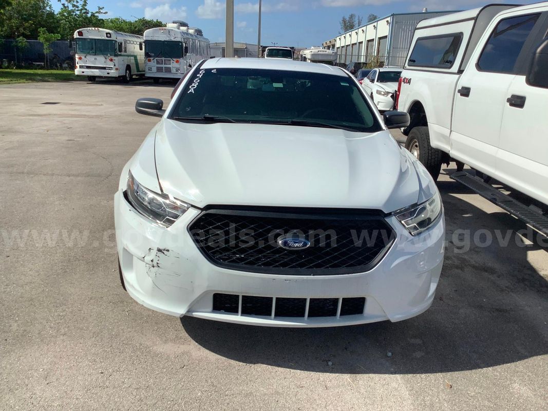 6468A/ 2019 Ford Taurus