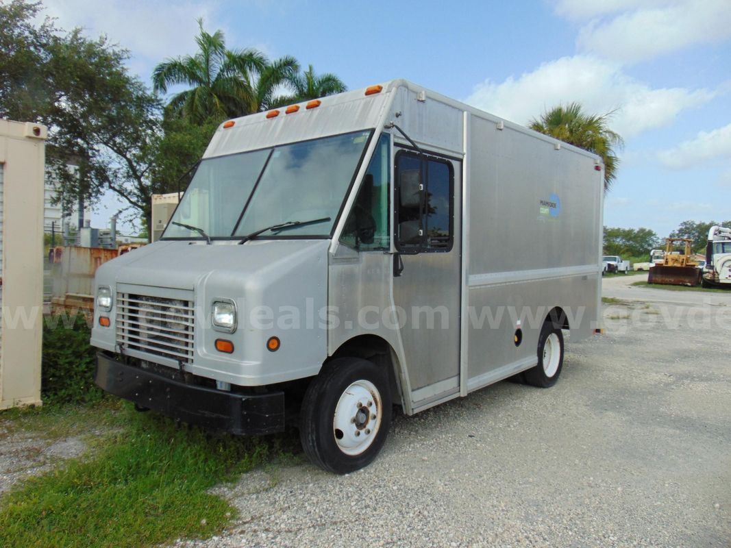 13-2512/ 2006 Freightliner MT45 Chassis, step van. WASD 26-08 #7