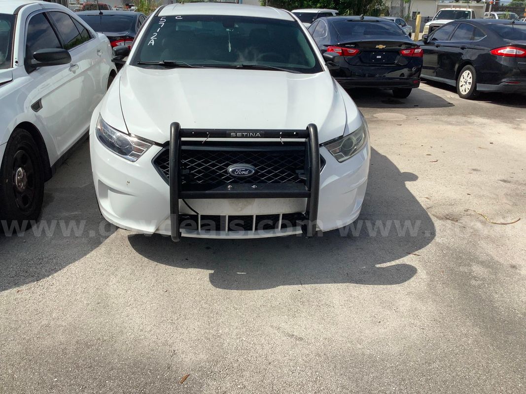 5712A/ 2018 Ford Taurus