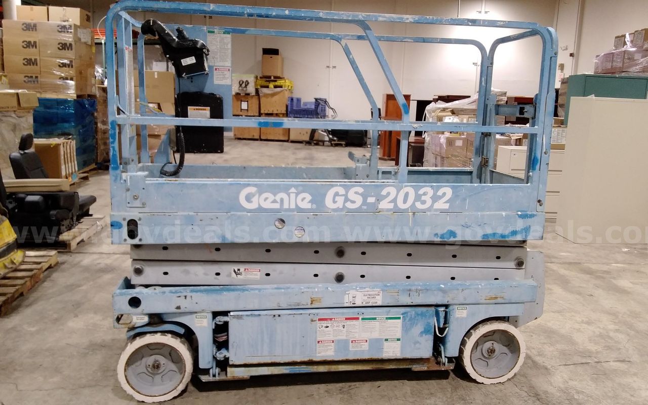 GENIE GS-2032 Scissor lift, Model: GS-2023