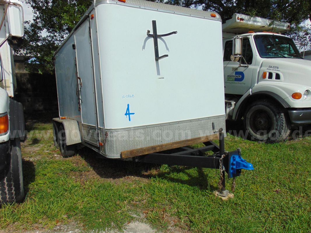 12-2868/ 2009 enclosed trailer, tandem axle. WASD 26-11 #4