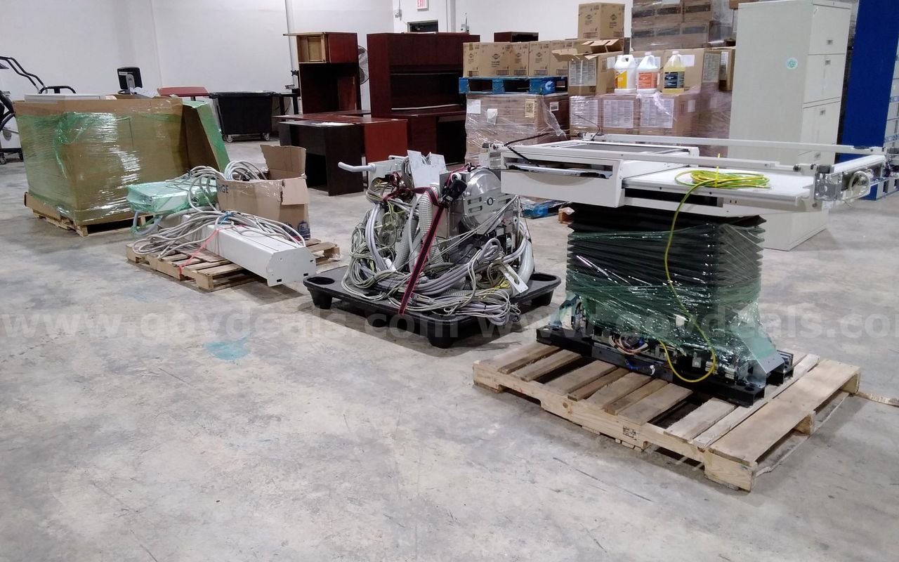 Siemens X-Ray machine and accessories. For parts or repair.