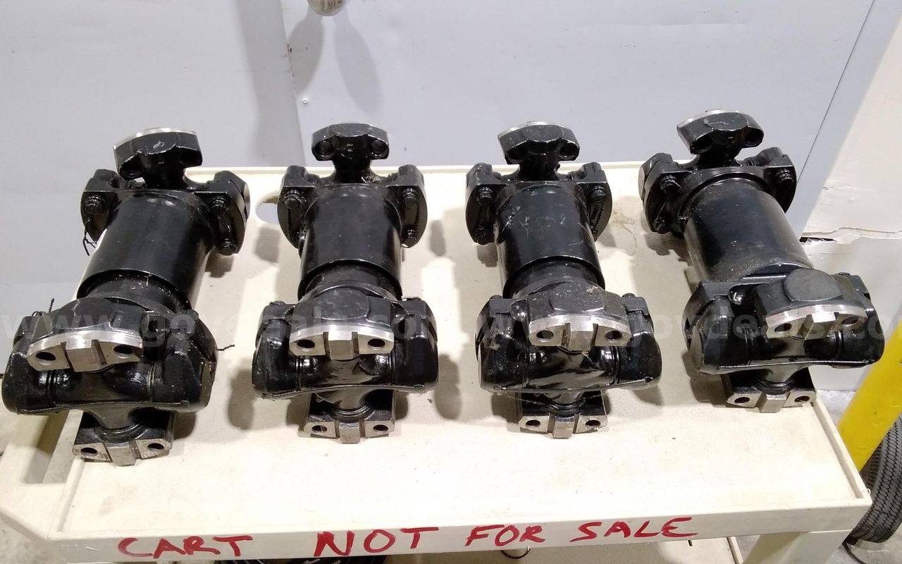 Lot of (4) Drive shaft assembly. New / Old stock