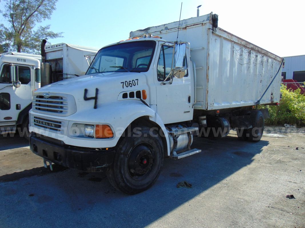 70607/ 2007 Sterling Acterra, with PacMac DB32, dump body. SW 26-19 #4