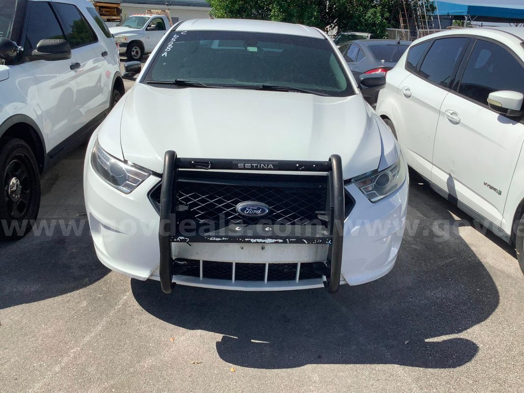 6528A/ 2019 Ford Taurus