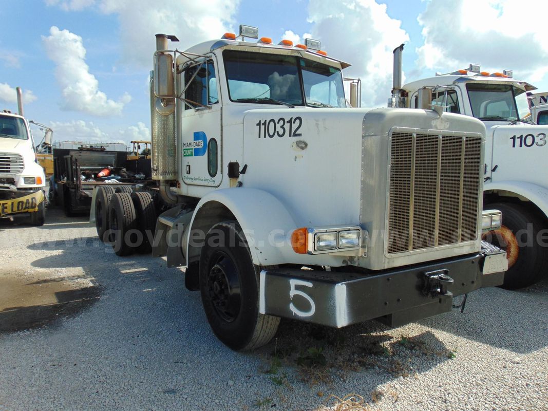 11-0312/ 1997 Peterbilt 378 tractor. WASD 26-12 #5