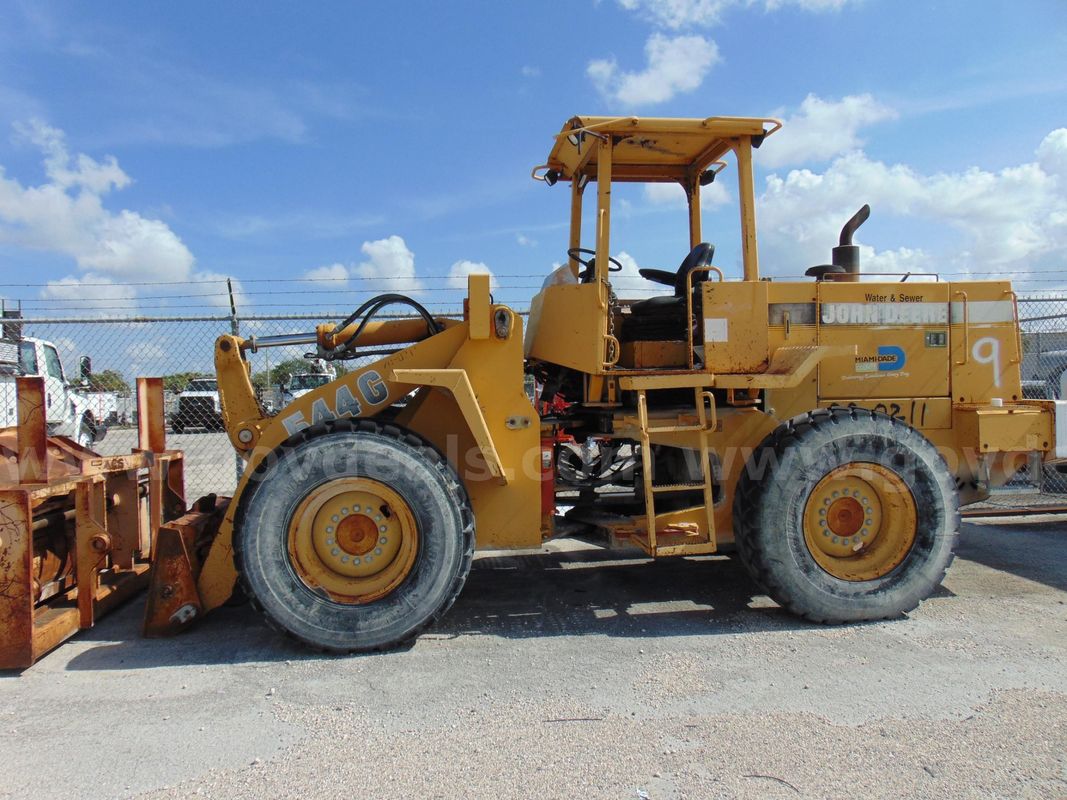 20-2011/ 1996 John Deere 544G front wheel loader. WASD 26-12 #9