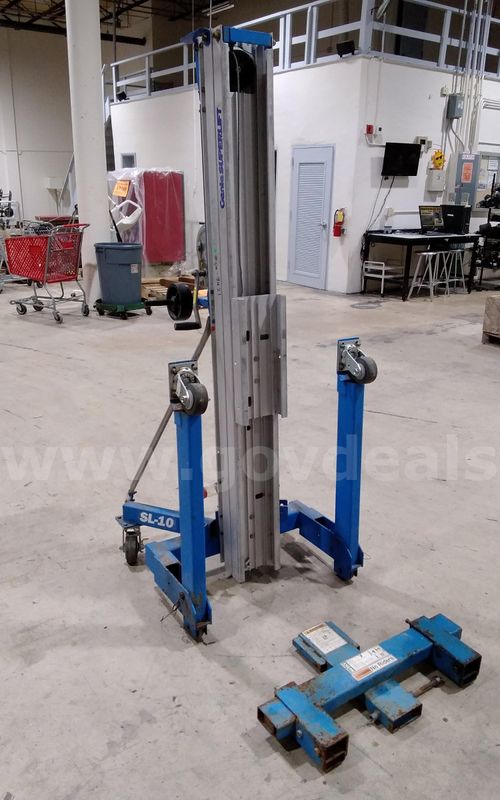 Genie SL-10 Superlift manual lift.