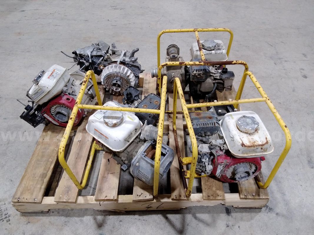 Lot of Wacker water pumps Parts only.