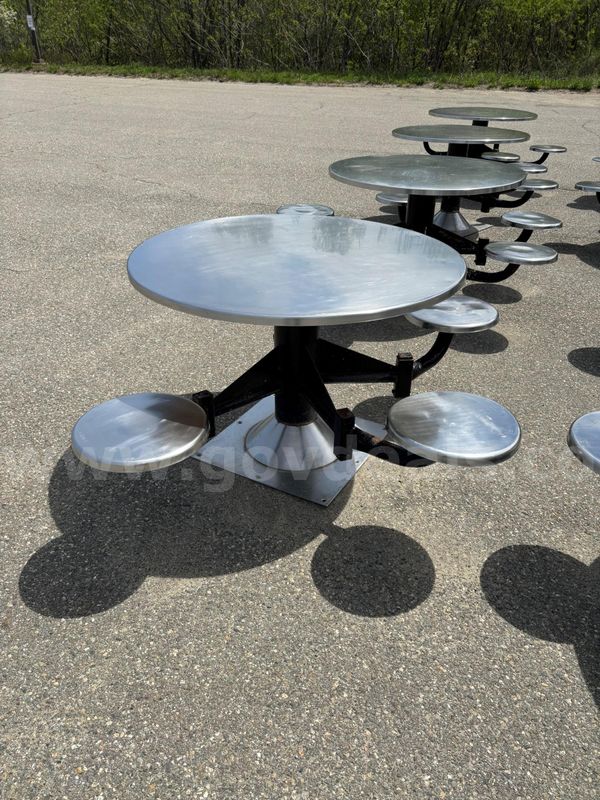 3 seat Stainless steel table