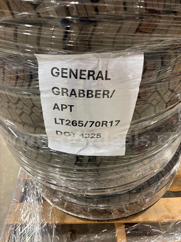 Set of four GENERAL GRABBER APT 265/70R17