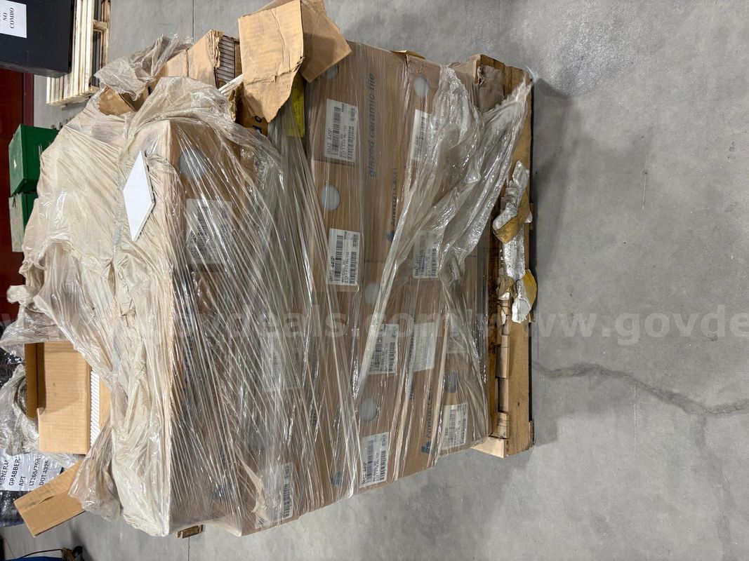 46 CASES OF Ceramic tile ***LOCAL PICKUP ONLY!!!**
