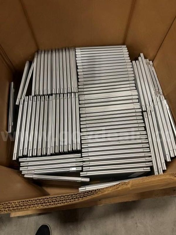 173 Various laptop computers **no power cords**