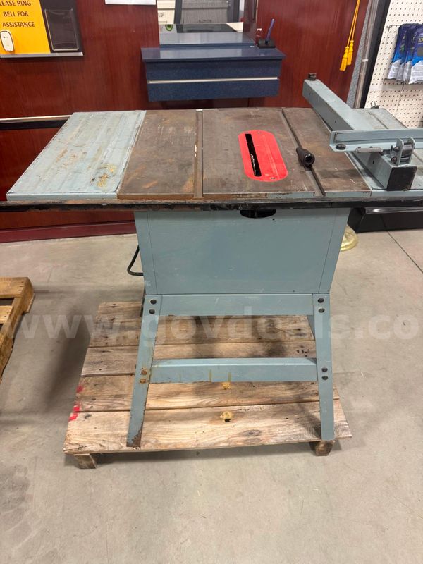DELTA TABLE SAW