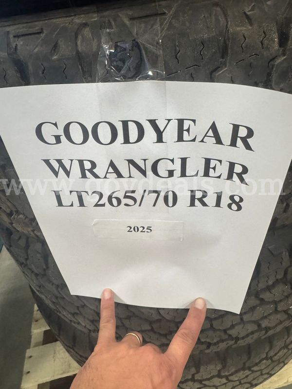 Goodyear Wrangler Lt 265/70 R18
