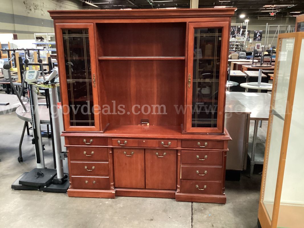Lighted Hutch