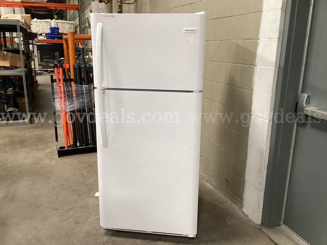 Frigidaire Refrigerator / Freezer.