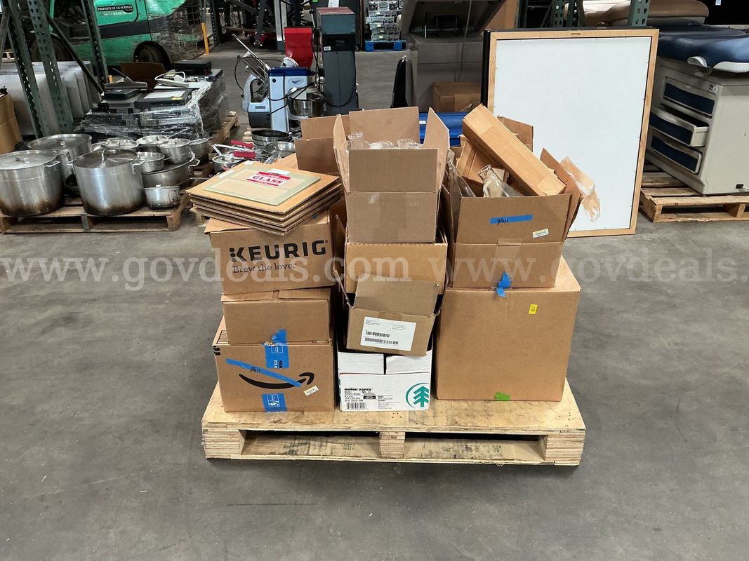 Pallet of Lab Glass