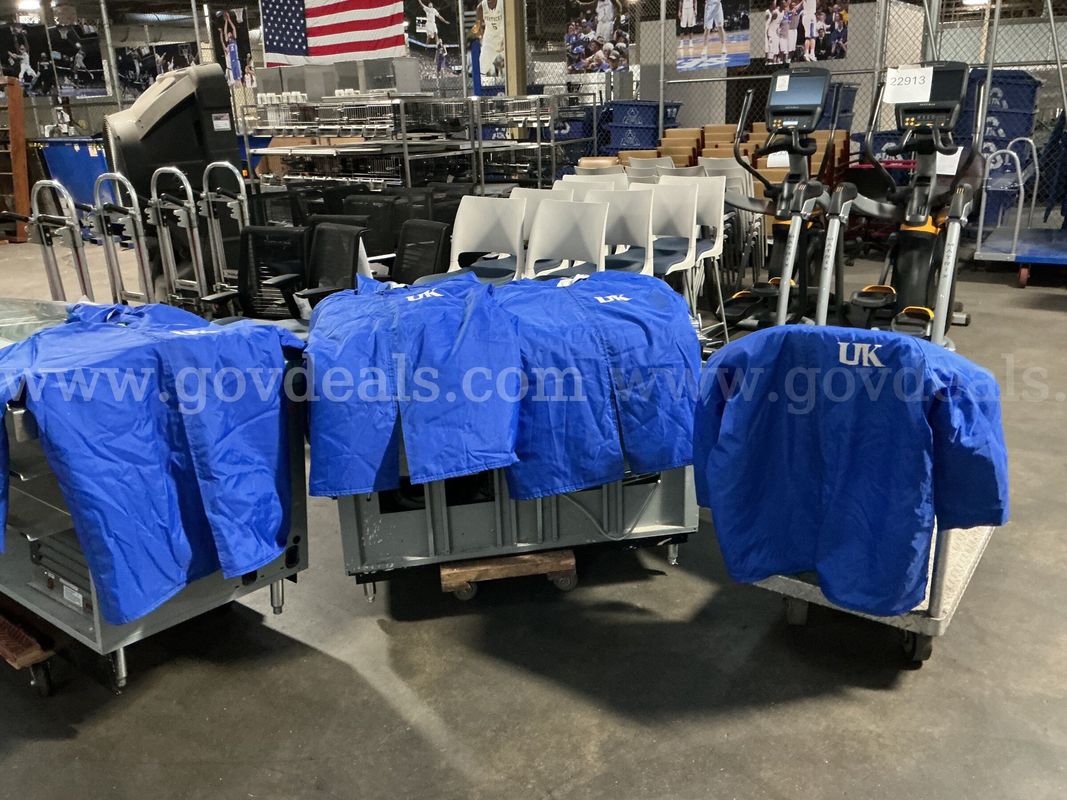 4 - Large University of Kentucky Raincoats