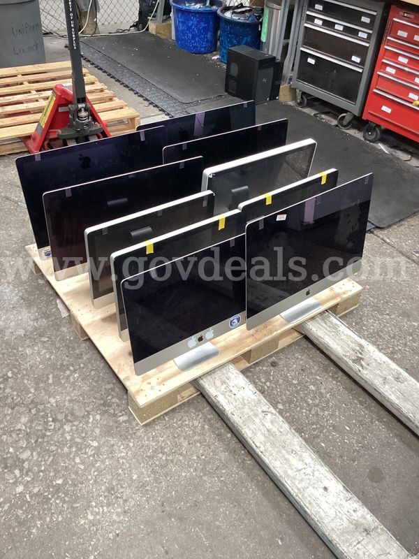 10 - Apple I - Mac All in One Computers (Various Models)