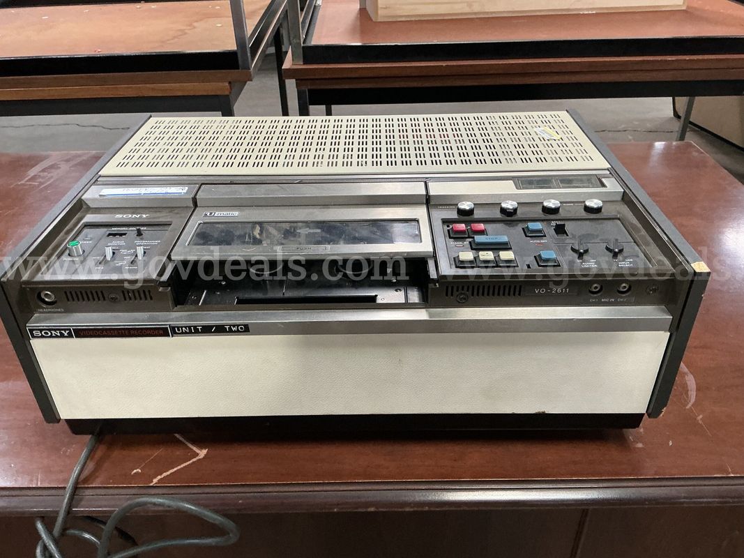 Sony VO - 2611 Video Tape Recorder.
