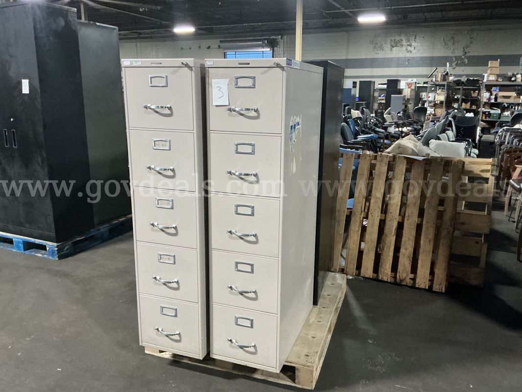 4 - Filing Cabinets. (Various Sizes)