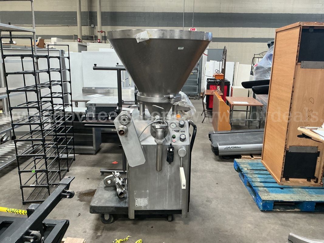 VMAG Robot 500 Vacuum Filling Machine