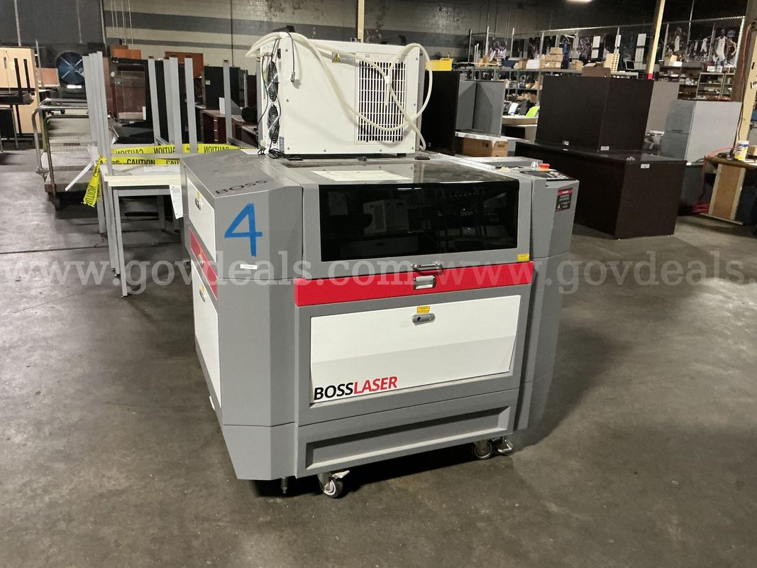 Boss Laser Engraver/Cutting Machine w/Chiller