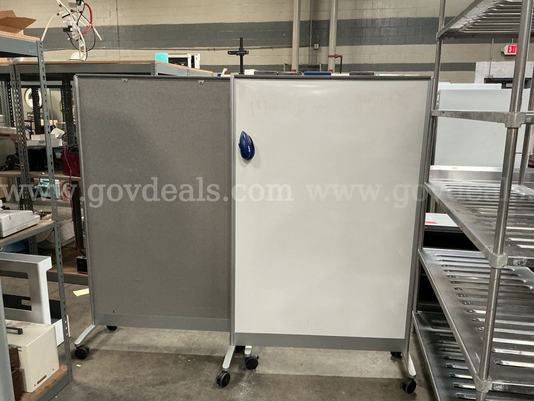 2 - Reversable Whiteboard/Pinboards.