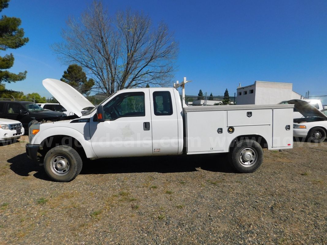 2012 Ford F-350 (California Residents Only) (Vehicle Pickup Date 9/2/2026)