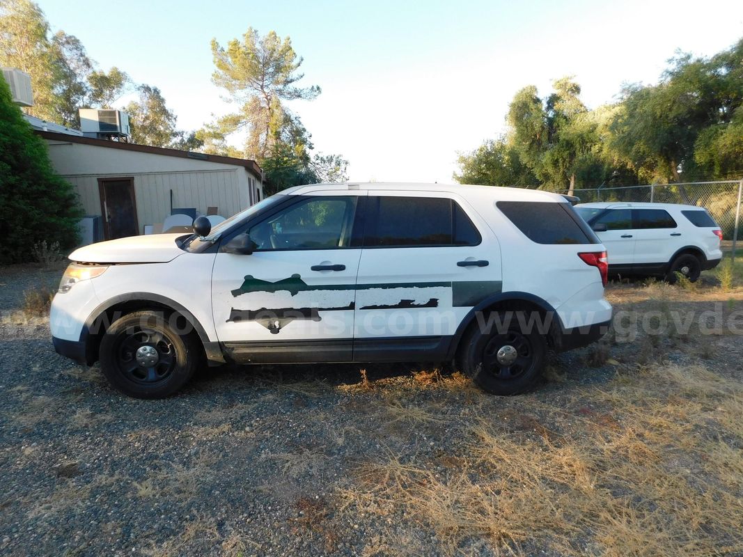 2013 Ford Explorer (California Residents only) (Vehicle Pick-up Date 8/27/26)