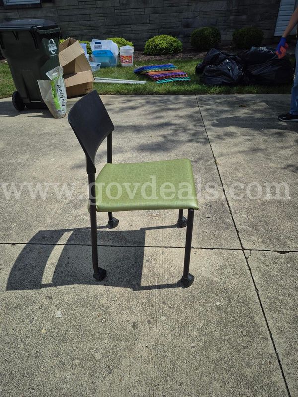 Jasper Office Chairs with Wheels (2 chairs).