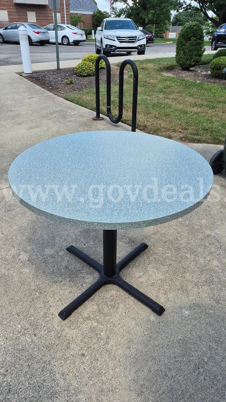 Cafe Table (36" Dia. x 30" H). Table Top Color: Aqua.