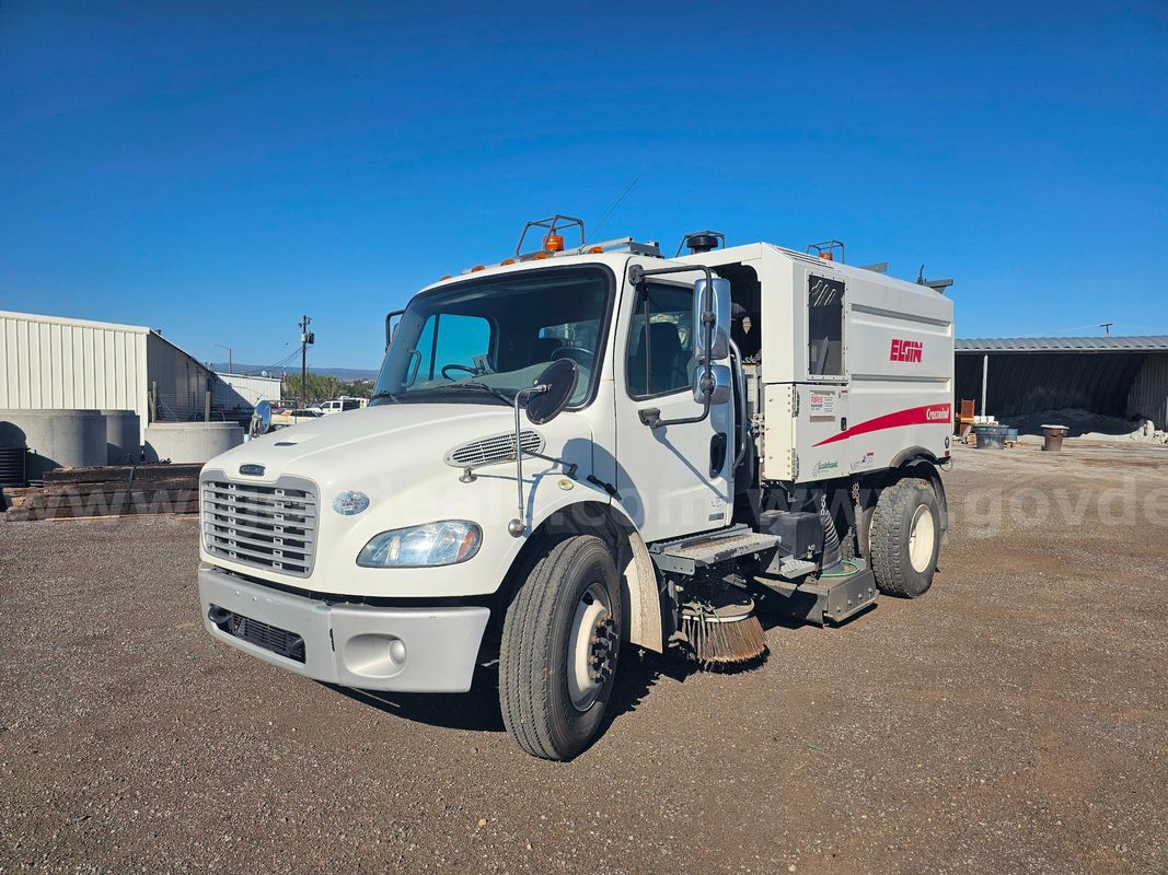 Elgin Crosswind 2016 Freightliner M2 106