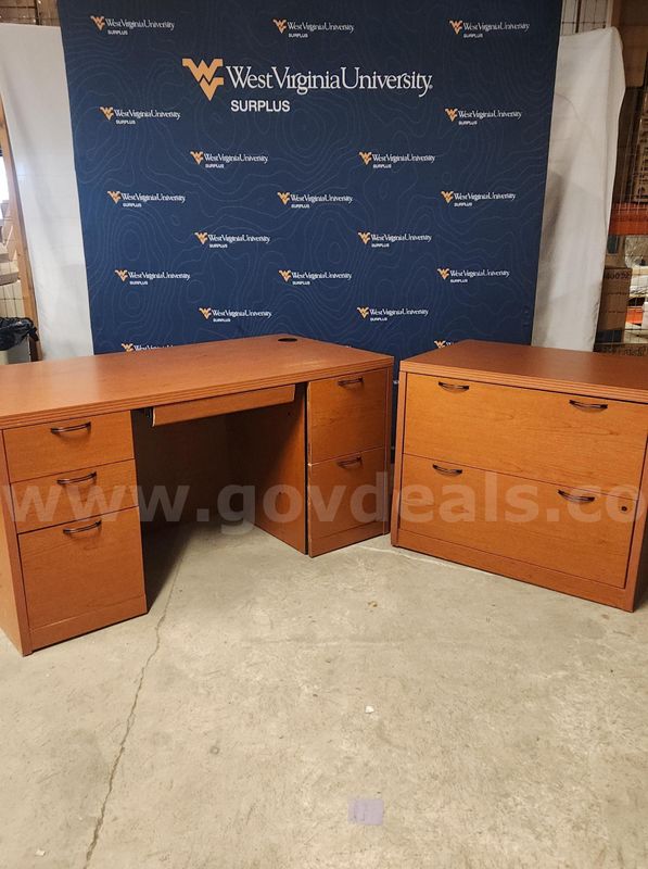 Matching Desk and Filing cabinet.
