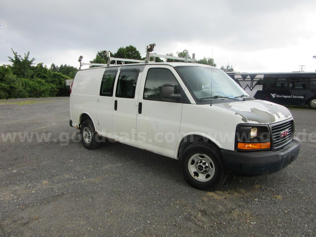2010 GMC Savana