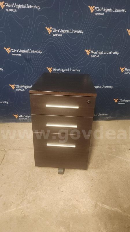3 drawer cabinet on wheels
