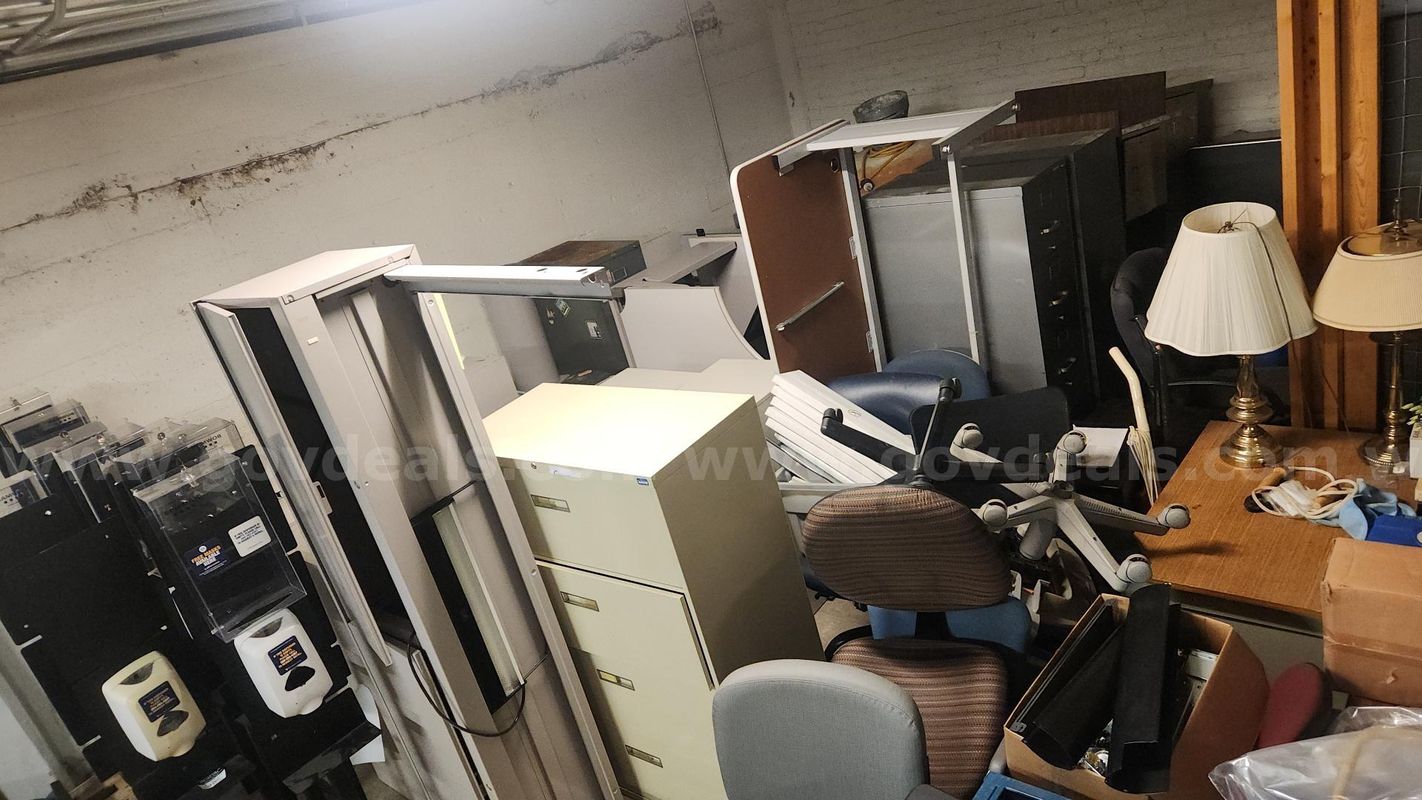 Approx. 1100lbs scrap metal