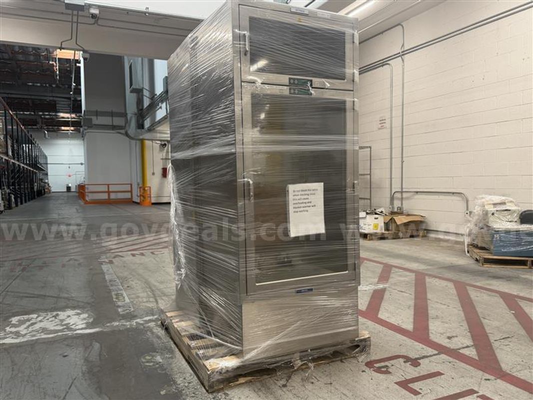 Getinge 5624 Warming Cabinet, Sn#Ura012222 Ura012353