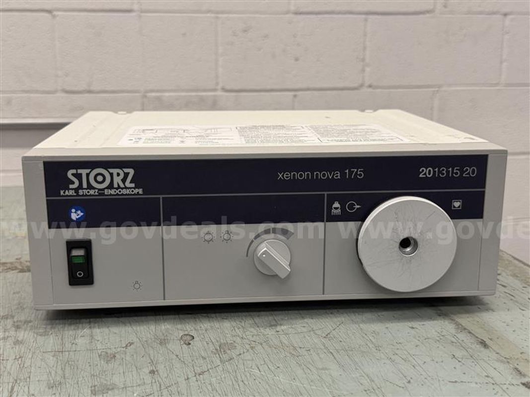 KARL STORZ 20131520 LIGHT SOURCE, SN#UT0708925