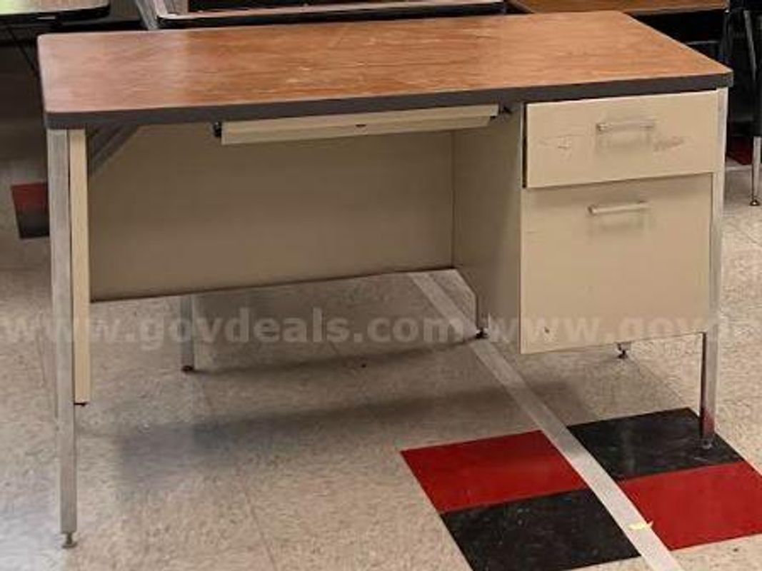 5 Teacher Desks with Drawers