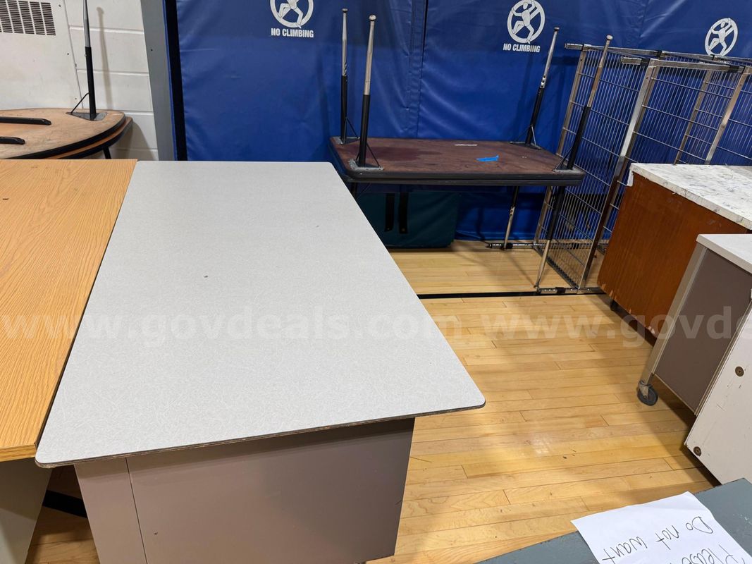4 Teacher Desks