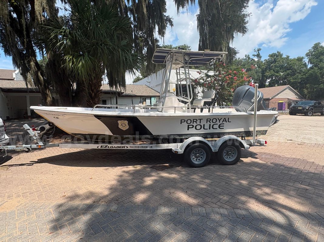 21' Sea Pro Center Console Boat and Trailer