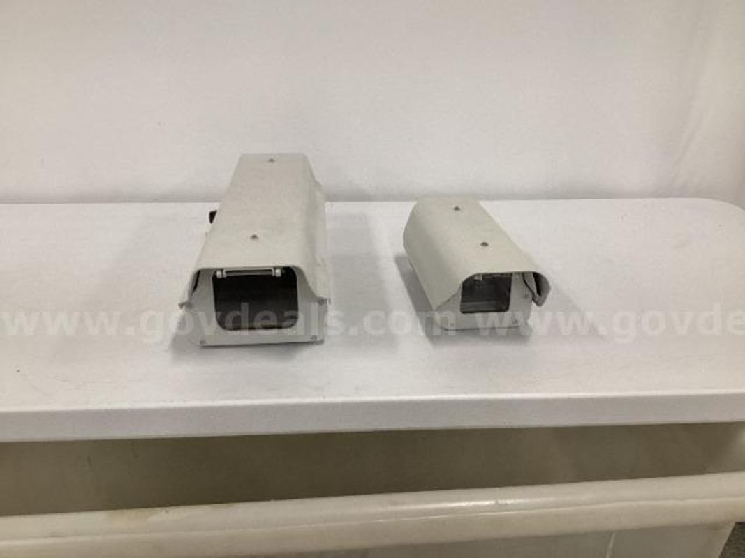 2 Pelco Surveillance Cameras