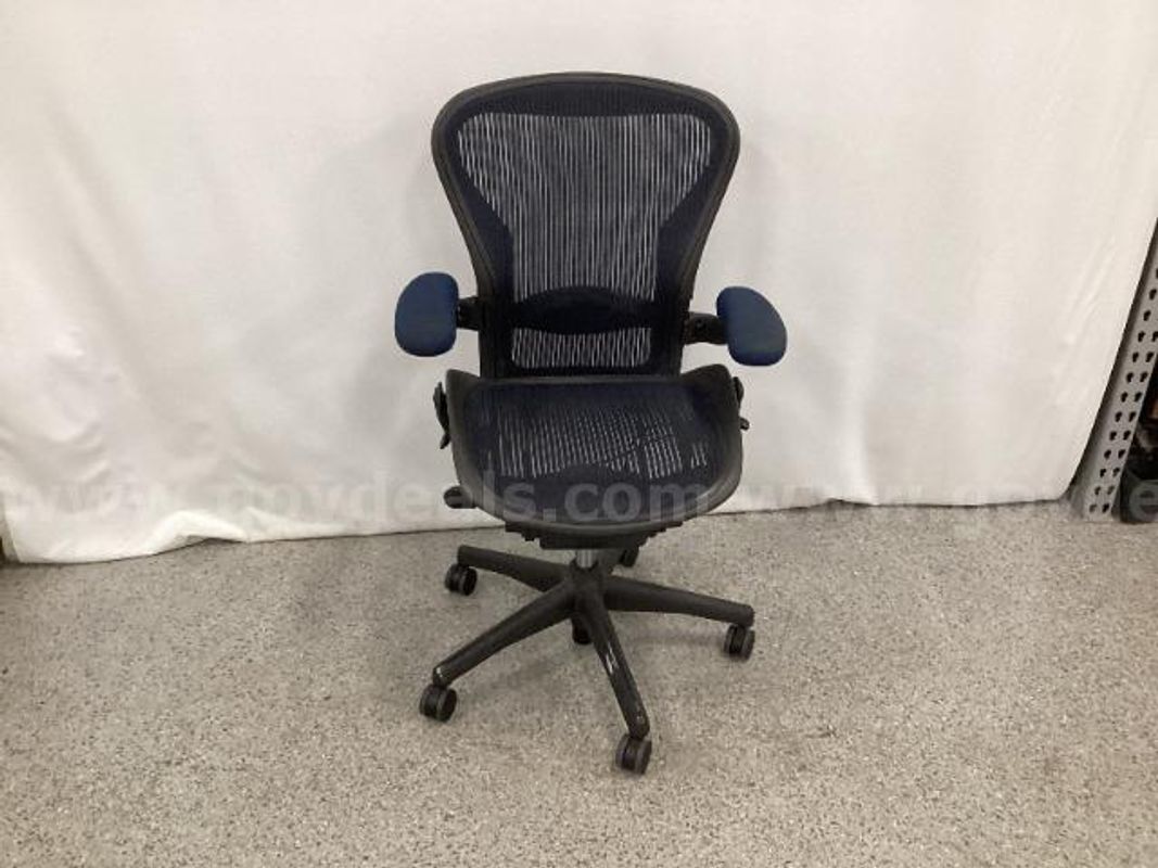 Herman Miller Aeron Classic Cobalt Blue Size B Chair