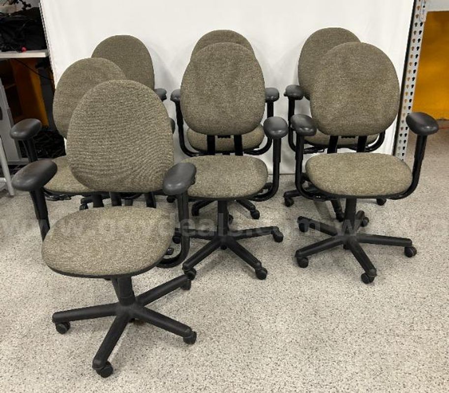 Set of Steelcase 453 Criterion Office Chairs