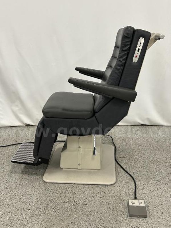 Reliance 920L Exam Chair