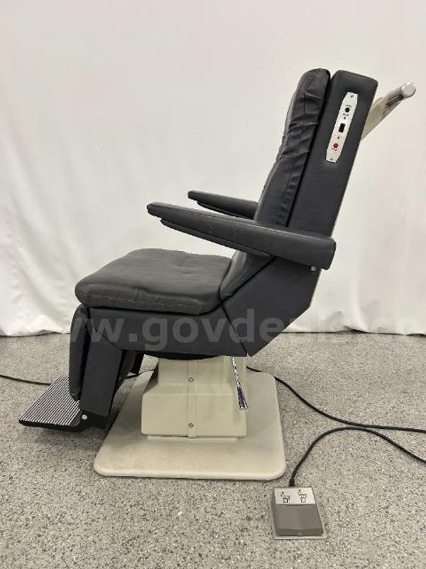Reliance 920 L Exam Chair